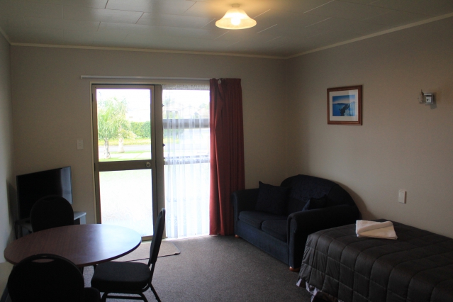 Coronation Court Motel