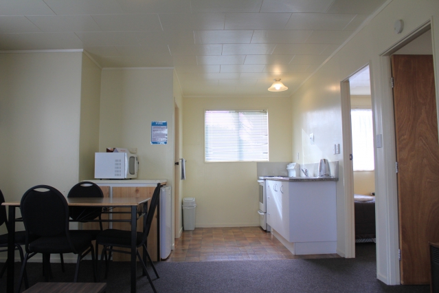 Coronation Court Motel