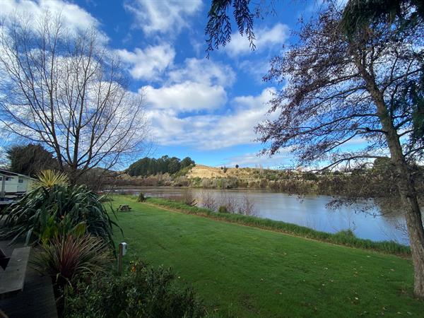 Whanganui River Top 10 Holiday Park