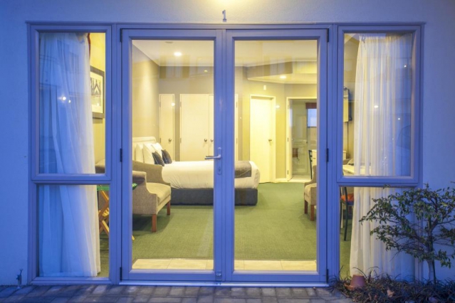Cornwall Motor Lodge