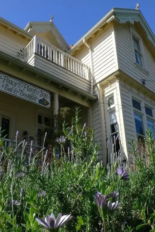 Peace & Plenty Inn
