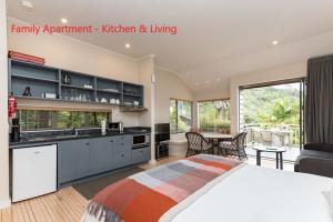 Bay of Islands Apartments & Camper Park