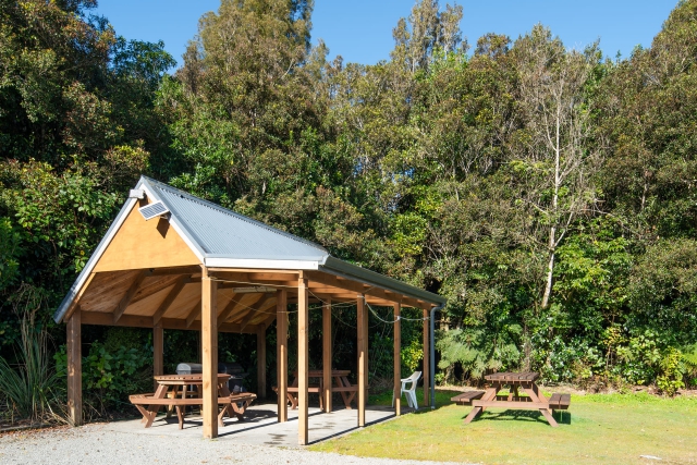 Fox Glacier Lodge and Campervan Park