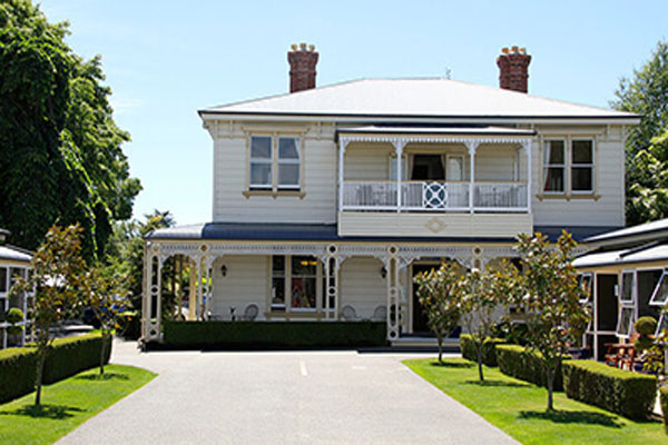 Merivale Manor