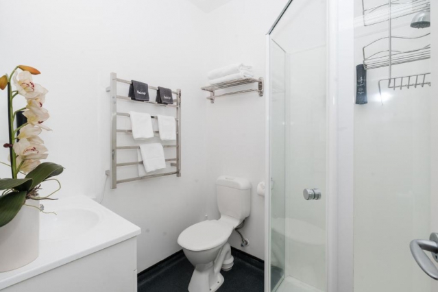 Gilmer Apartment Hotel