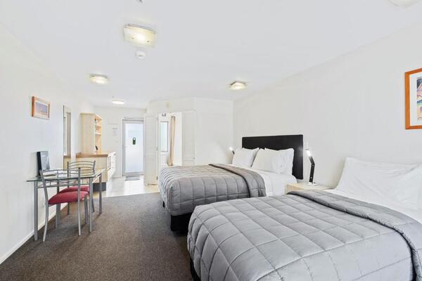 Tussock Peak Lodge