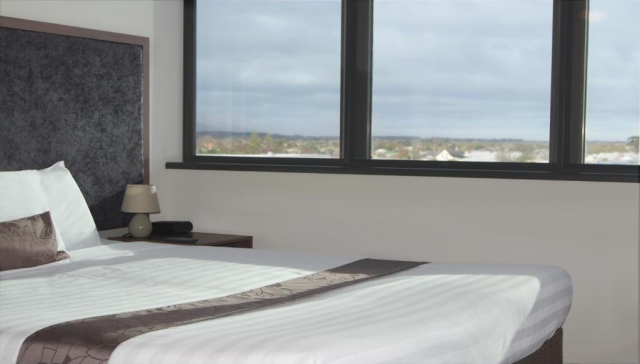 Quality Suites Central Square