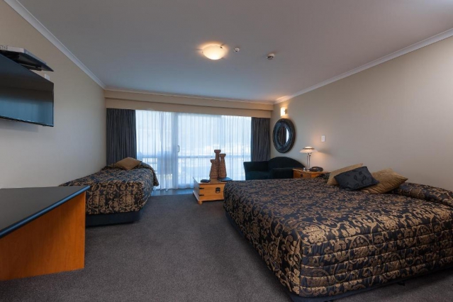 Picton Beachcomber Inn