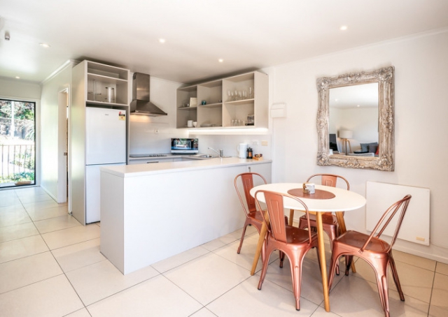 Onetangi Beach Apartments