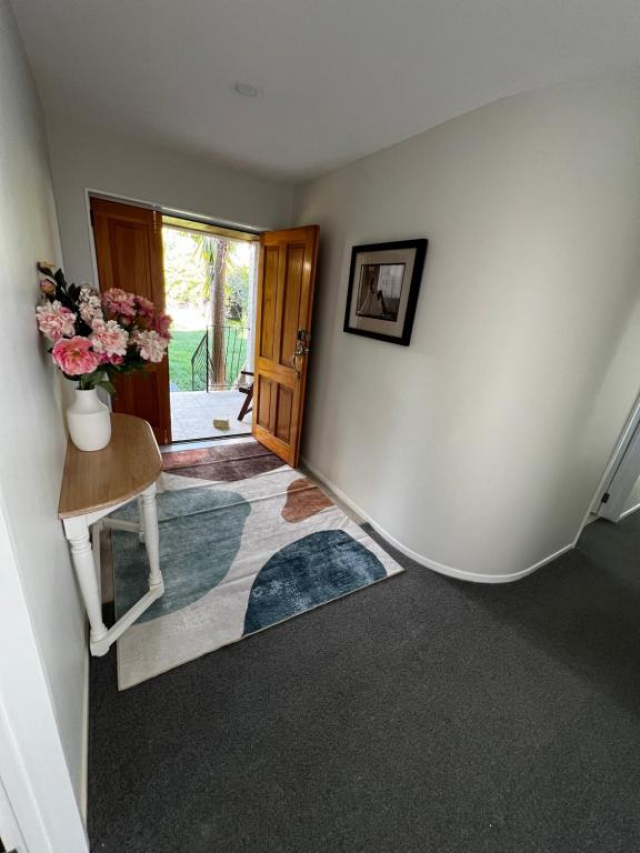 Waiake Beach Apartments