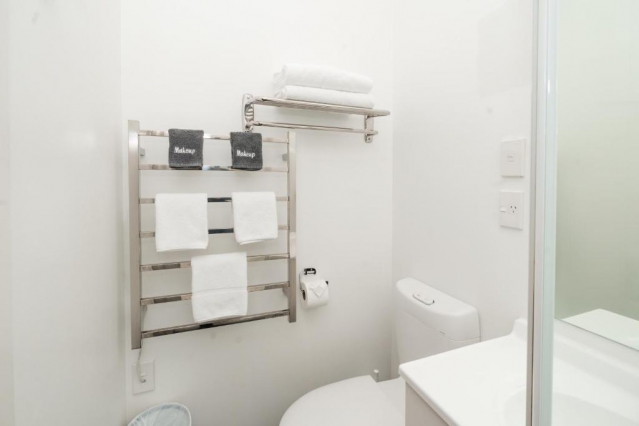 Gilmer Apartment Hotel