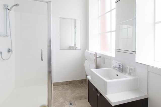 Quest on London Hamilton