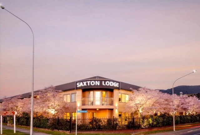 Saxton Lodge 