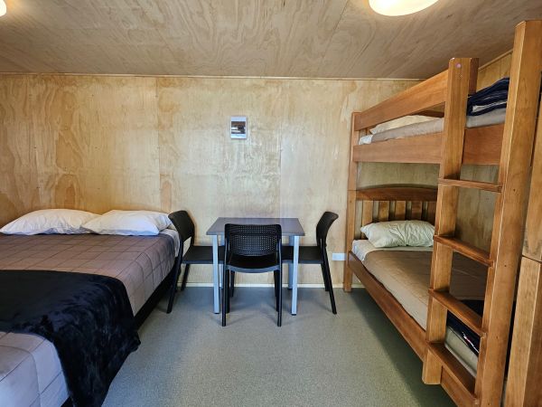 Te Anau Top 10 Holiday Park