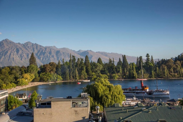 Shotover Penthouse & Spa by StaySouth