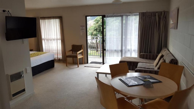 Akaroa Waterfront Motel