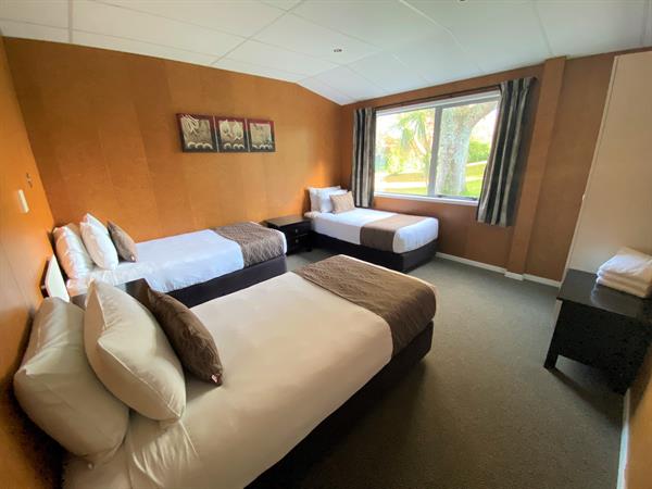 Whanganui River Top 10 Holiday Park