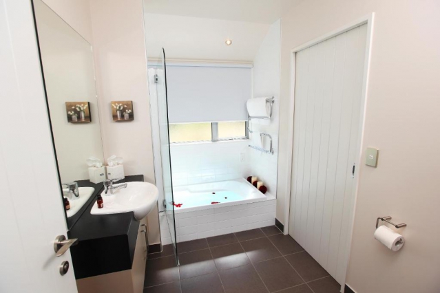 Arrowfield Apartments