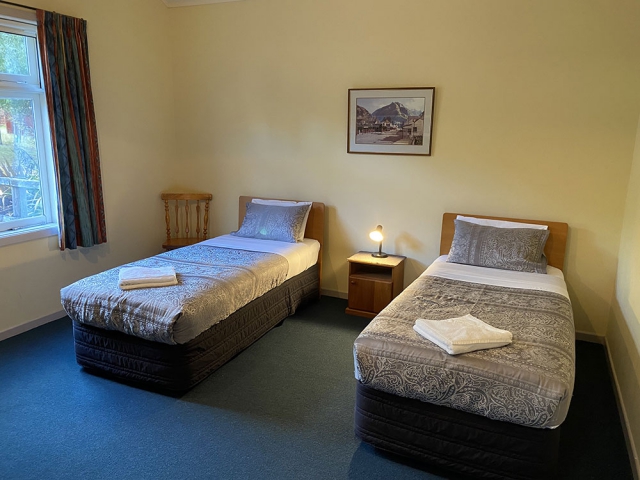 Willowbrook Country Apartments