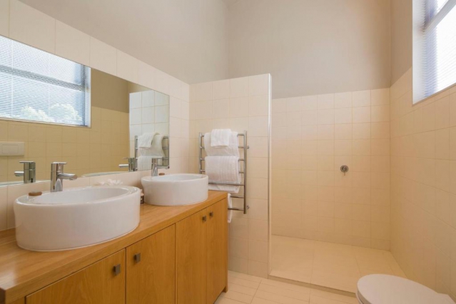 Shotover Penthouse & Spa by StaySouth