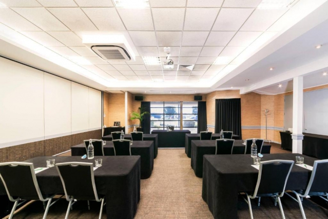 Quality Hotel Lincoln Green