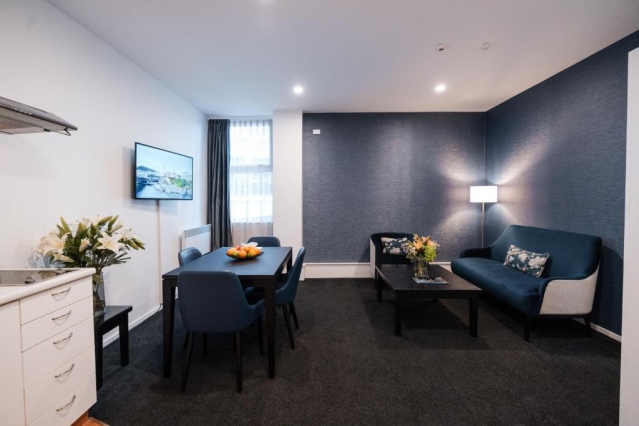 Gilmer Apartment Hotel