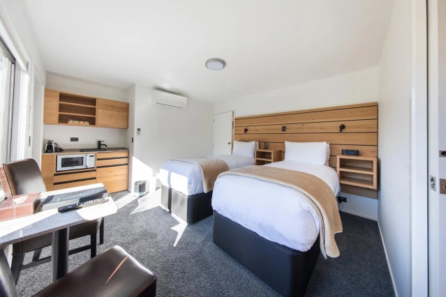Lomond Lodge Motel & Apartments