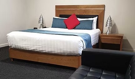 Ramada by Wyndham Hamilton