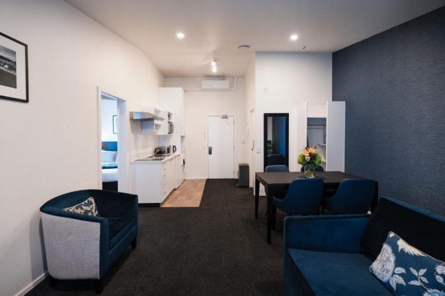 Gilmer Apartment Hotel