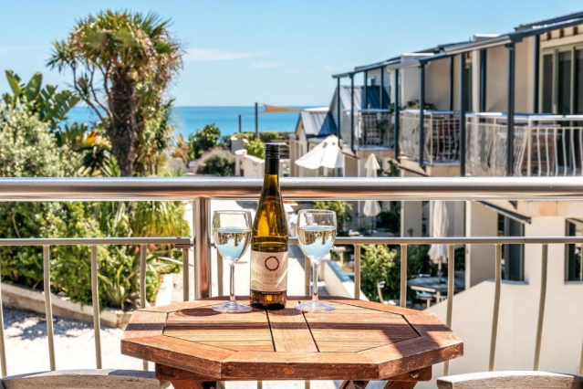 Onetangi Beach Apartments