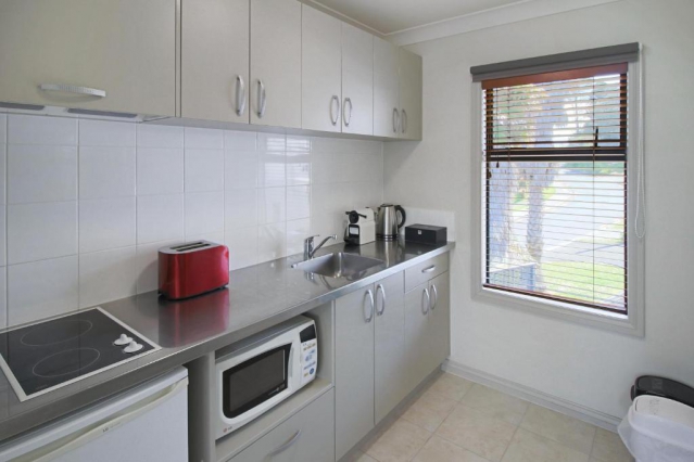 Whangaparaoa Lodge