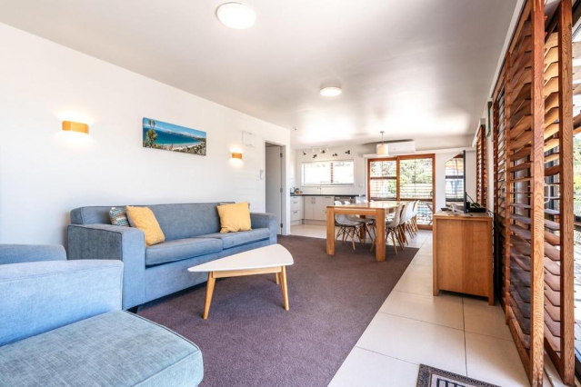 Onetangi Beach Apartments