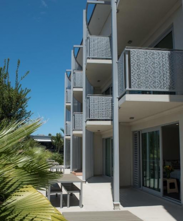 Navigate Seaside Hotel