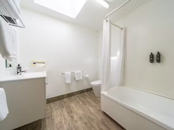 Asure Explorer Motel & Apartments