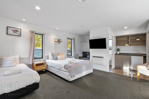 Tasman Holiday Parks - Te Anau