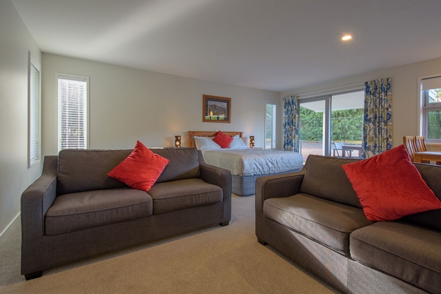 Willowbrook Country Apartments