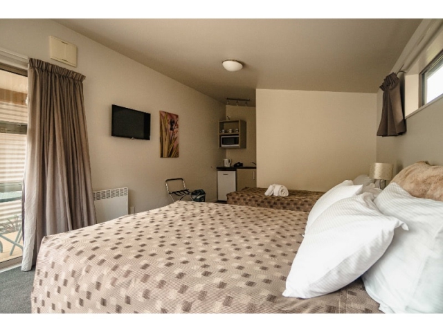 10 Cottages Franz Josef