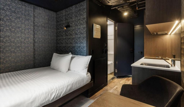 Abstract Hotel Auckland