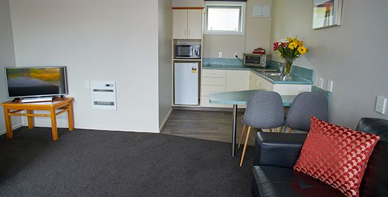 Aachen Place Motel 