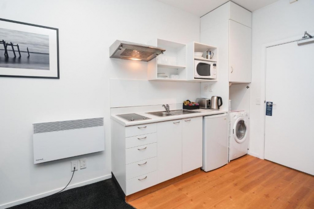 Gilmer Apartment Hotel