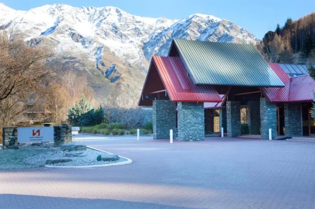 Swiss-Belresort Coronet Peak