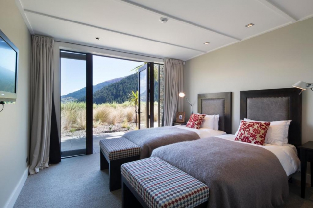 Commonage Villas by StaySouth