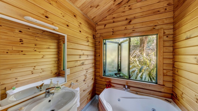 The Chalets Motel 