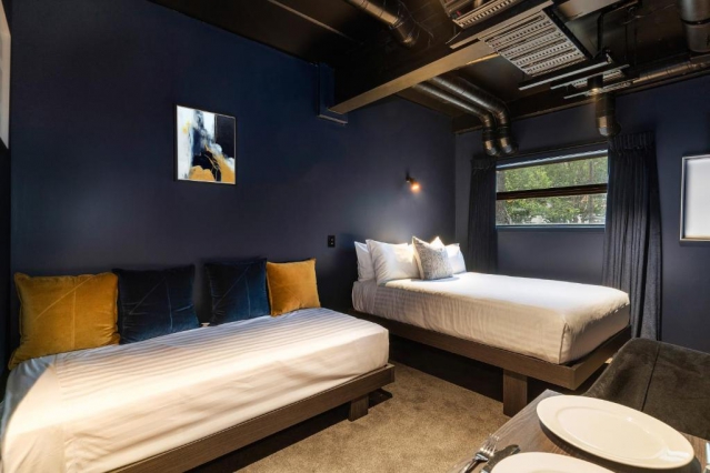 Abstract Hotel Auckland