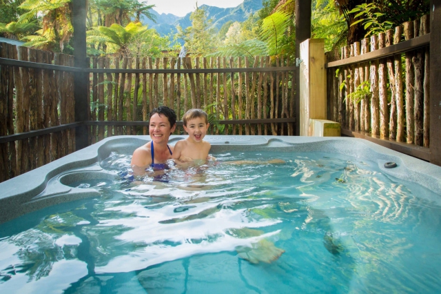 Rainforest Retreat and Holiday Park 