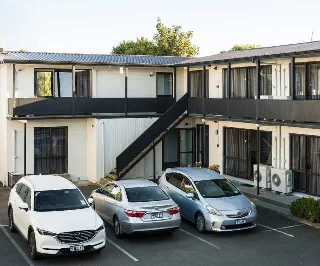 Carnmore Hagley Park