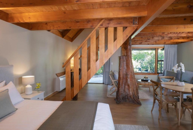 Awaroa Lodge 