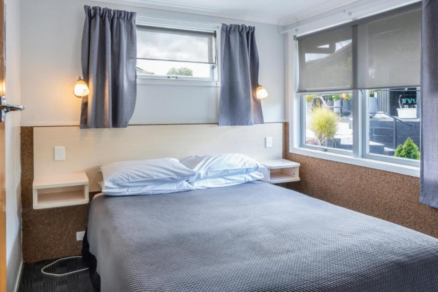 Dunrovin Motel