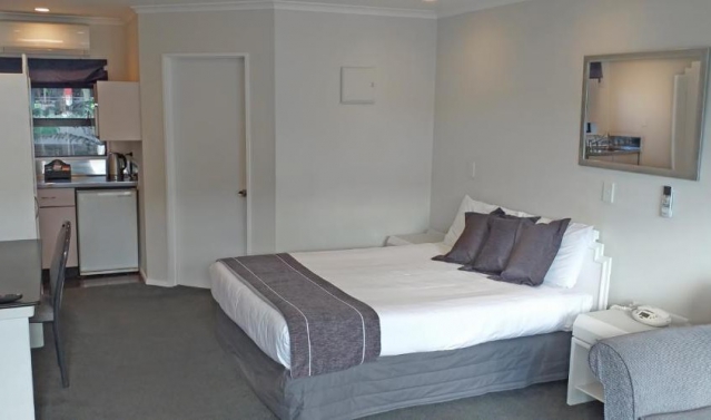 Shadzz Motel & Conference Centre