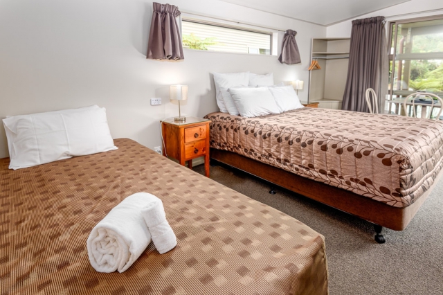 10 Cottages Franz Josef